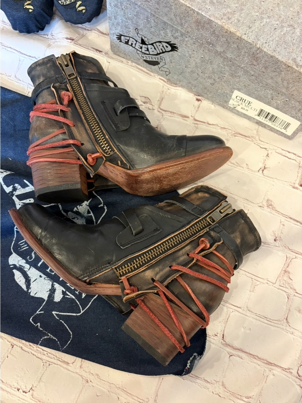 Freebird by Steven Black Leather Ankle Boots Crue Black Multi - Picture 4 of 8